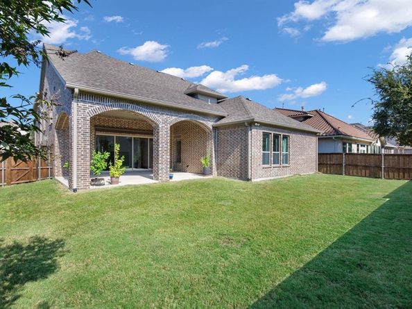 953  Stampede Drive , Frisco Texas 75036