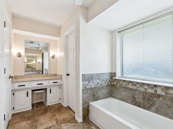 1554 N Valley Parkway , Lewisville Texas 75077