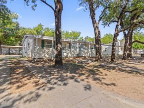 2209 & 2211  Barbell Lane , Fort Worth Texas 76111