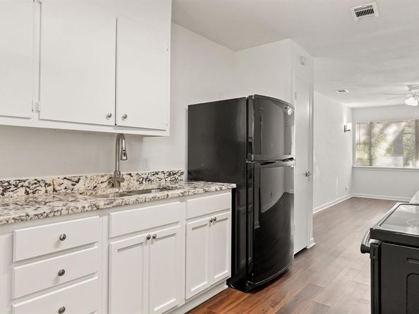 2209 & 2211  Barbell Lane , Fort Worth Texas 76111