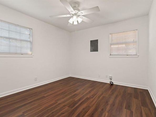 2209 & 2211  Barbell Lane , Fort Worth Texas 76111