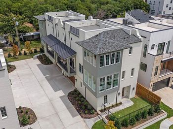 1029  Mobile Street 