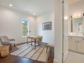 1029  Mobile Street , Dallas Texas 75208