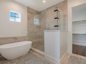 1029  Mobile Street , Dallas Texas 75208