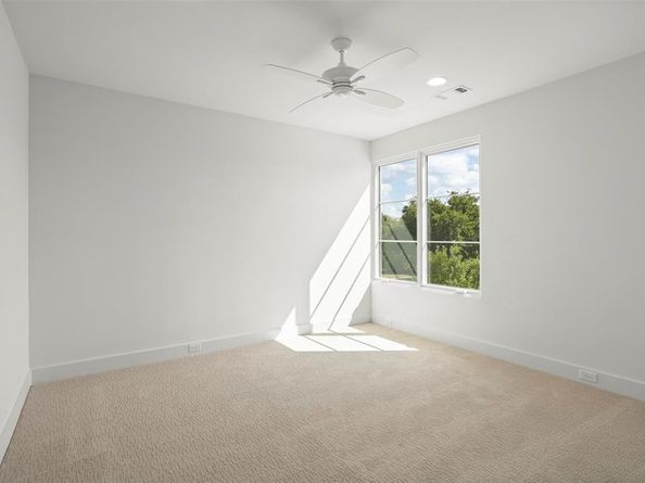 4511  Cowan Avenue , Dallas Texas 75209