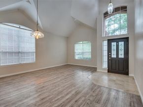 9005  Crown Point Circle , Irving Texas 75063