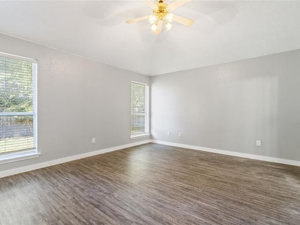 616  Kriston Drive , Azle Texas 76020