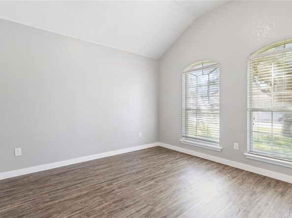 616  Kriston Drive , Azle Texas 76020