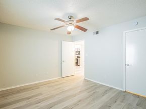 3209  Donnelly Circle  104, Fort Worth Texas 76107