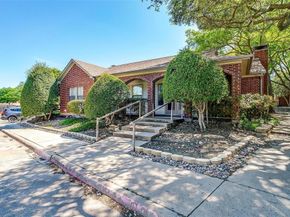 3209  Donnelly Circle  104, Fort Worth Texas 76107