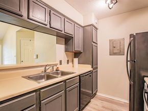 3209  Donnelly Circle  104, Fort Worth Texas 76107