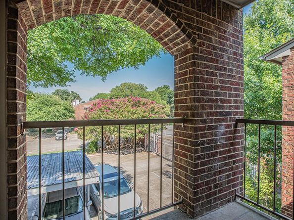 3209  Donnelly Circle  104, Fort Worth Texas 76107