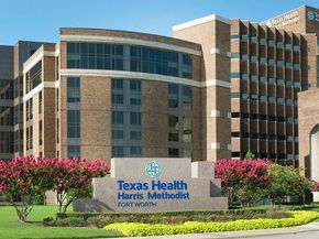 3209  Donnelly Circle  104, Fort Worth Texas 76107