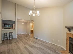 3209  Donnelly Circle  104, Fort Worth Texas 76107
