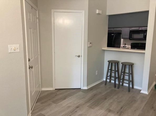 3209  Donnelly Circle  104, Fort Worth Texas 76107