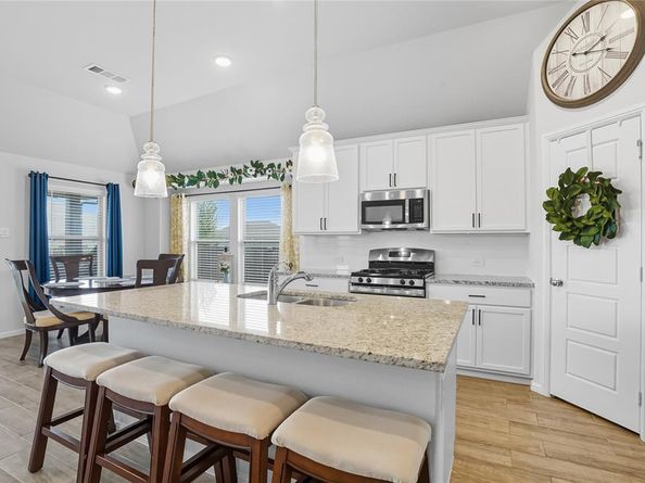 1321  Hunters Ridge Drive , Crowley Texas 76036