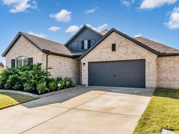 5505  Mountain Island Drive , Fort Worth Texas 76179