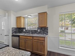 910  Waikiki Drive , Garland Texas 75043