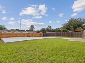 910  Waikiki Drive , Garland Texas 75043
