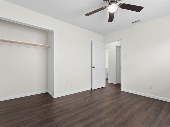 910  Waikiki Drive , Garland Texas 75043