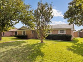 910  Waikiki Drive , Garland Texas 75043