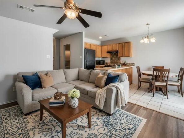 2325  Donalee Street , Fort Worth Texas 76105