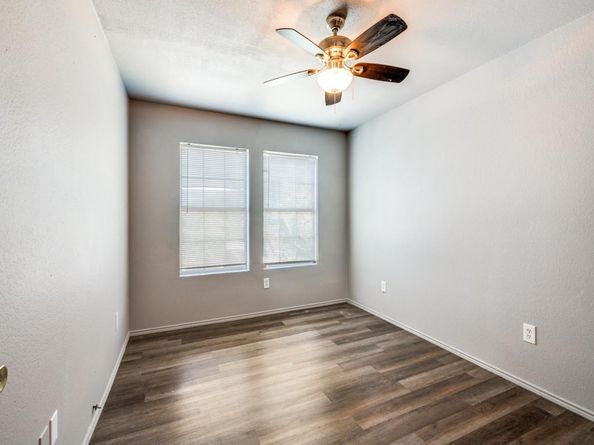 2325  Donalee Street , Fort Worth Texas 76105