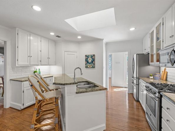 5242  Merrimac Avenue , Dallas Texas 75206