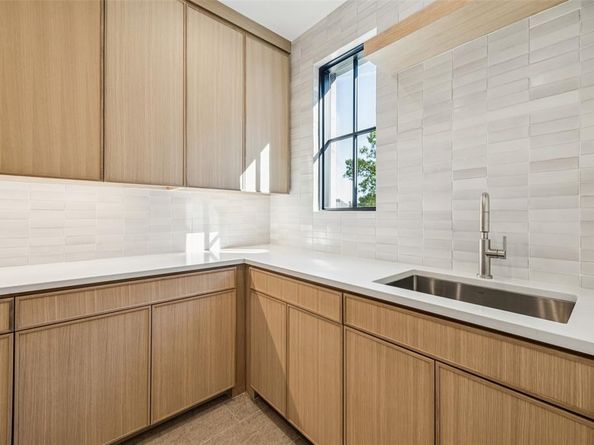 6833  Northridge Drive , Dallas Texas 75214