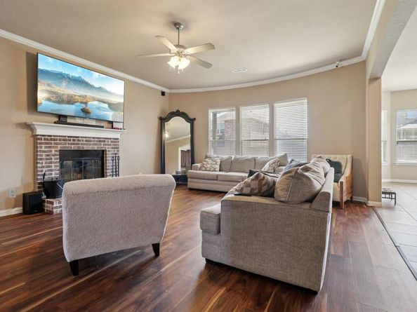 1506  Oak Park Lane , Cedar Hill Texas 75104