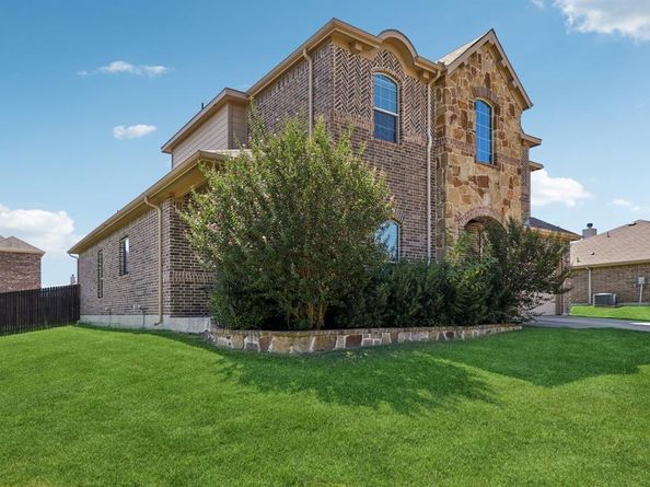 1506  Oak Park Lane , Cedar Hill Texas 75104