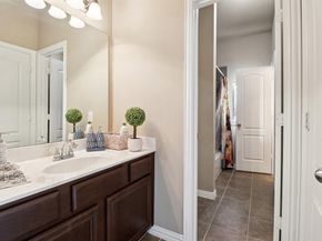 1506  Oak Park Lane , Cedar Hill Texas 75104