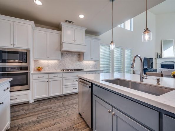 3127  Lexington Drive , Celina Texas 75009