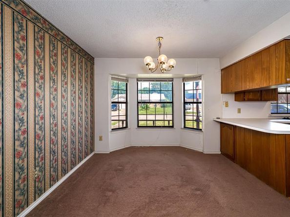 2662  Parkside Drive , Grand Prairie Texas 75052