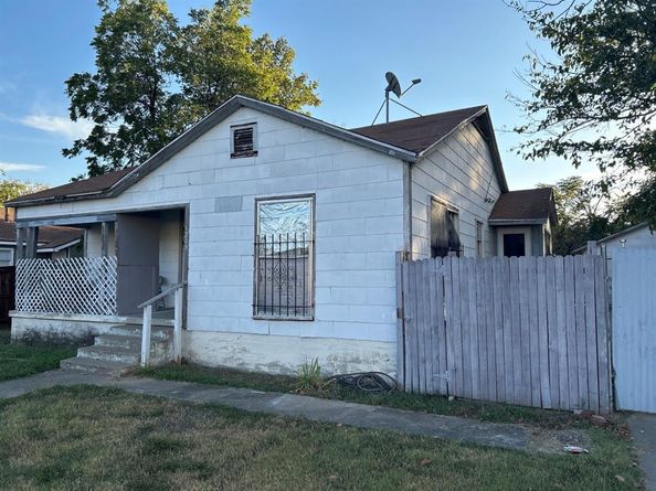 1205  Haynes Avenue , Fort Worth Texas 76105