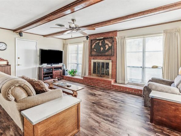 3055  Midway Road , Grapevine Texas 76092