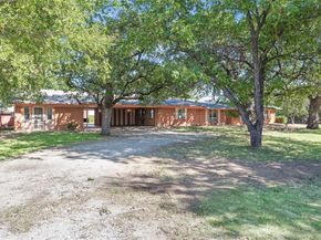3055  Midway Road , Grapevine Texas 76092