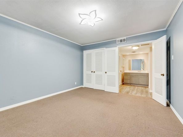 520 E Avenue J   C, Grand Prairie Texas 75050