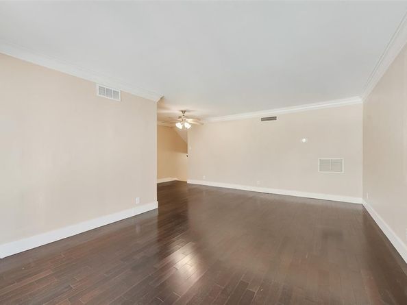 520 E Avenue J   C, Grand Prairie Texas 75050
