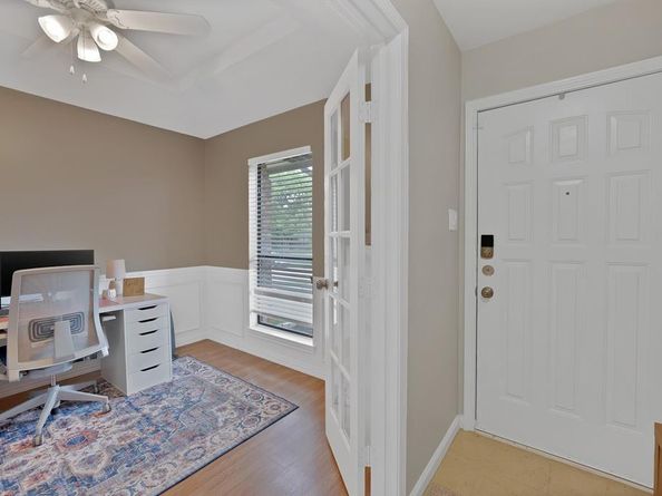 1916  Avignon Court , Carrollton Texas 75007