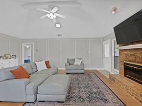 1916  Avignon Court , Carrollton Texas 75007