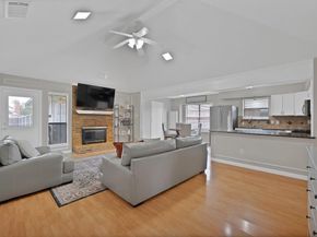 1916  Avignon Court , Carrollton Texas 75007