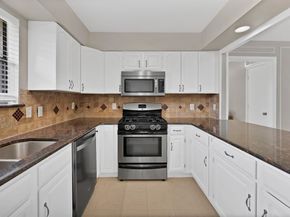 1916  Avignon Court , Carrollton Texas 75007