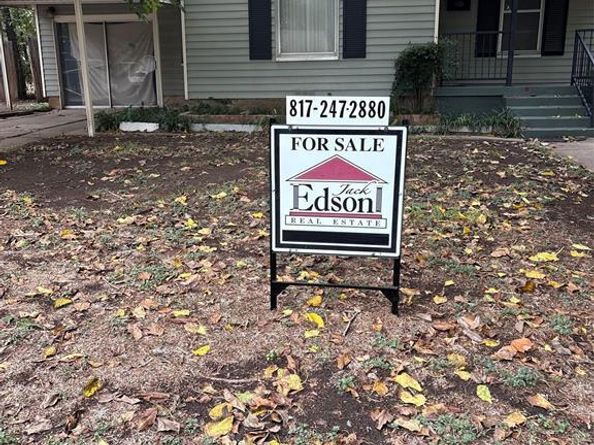 5057  Penrose Avenue , Fort Worth Texas 76116