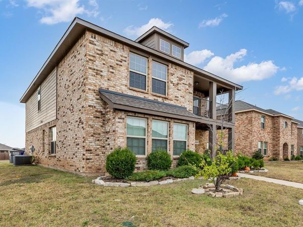2256  Spring Hollow Drive , Lancaster Texas 75134