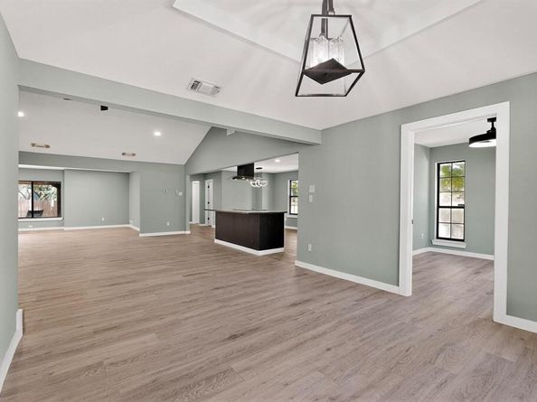 926  venice Circle , Duncanville Texas 75116