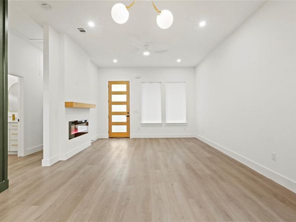 3910  Hancock Street , Dallas Texas 75210