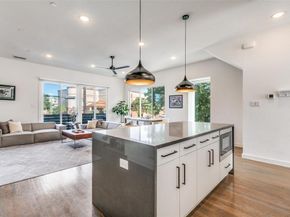 1901 N Carroll Avenue  105, Dallas Texas 75204