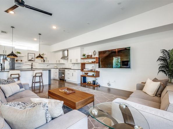 1901 N Carroll Avenue  105, Dallas Texas 75204