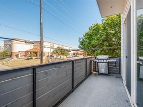 1901 N Carroll Avenue  105, Dallas Texas 75204